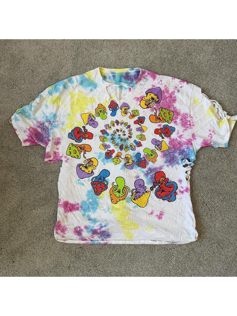 Size XL/2XL 2016 Dancing Mushroom Liquid Blue T-Shirt Psychedelic - Collectible